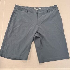 Hang Ten Men’s Hybrid Short 11” size 34